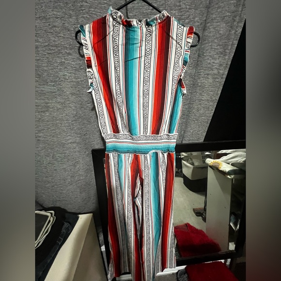 NWOT Multi color Sleeveless wide leg Jumper. - Picture 3 of 4